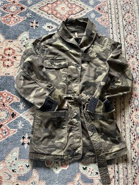 Banana Republic Essential Cargo Camo Jacket | Military Utility Style | Medium